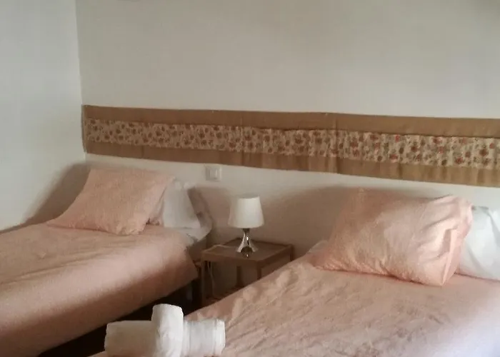 Отель Dos Torres Pilar - Balcones Con Vistas Al Pilar *