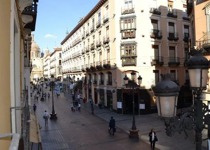 Отель Dos Torres Pilar - Balcones Con Vistas Al Pilar